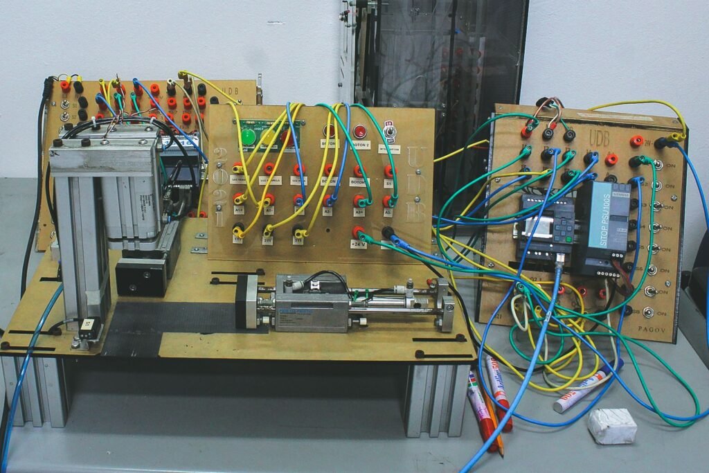 Donación de equipos neumáticos a UDB