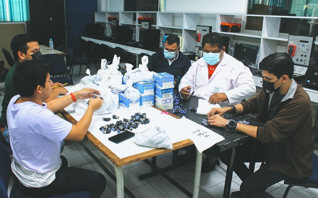 Donación de equipos neumáticos a UDB