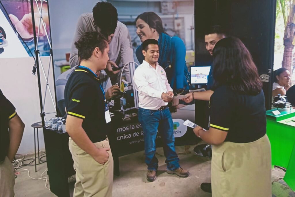 Visitamos la Feria de Logros del INSA